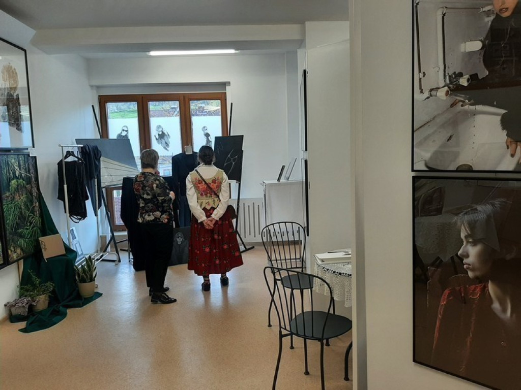 Dyplomowa wystawę w Szkole Kenara