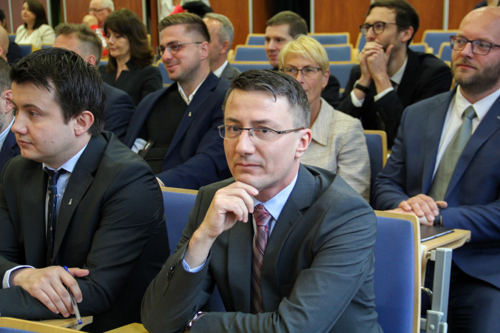 Pierwsza sesja rady miasta w Nowym Targu i pierwsze głosowania