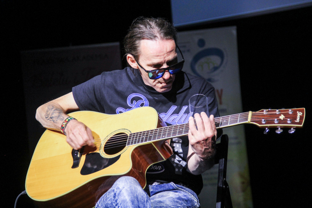 Pola Nadziei i koncert Liceum Goszczyńskiego w MCK-u