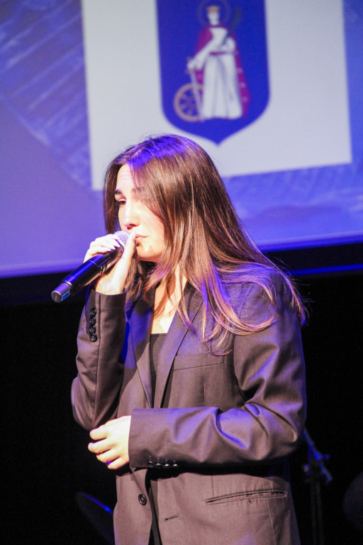 Pola Nadziei i koncert Liceum Goszczyńskiego w MCK-u