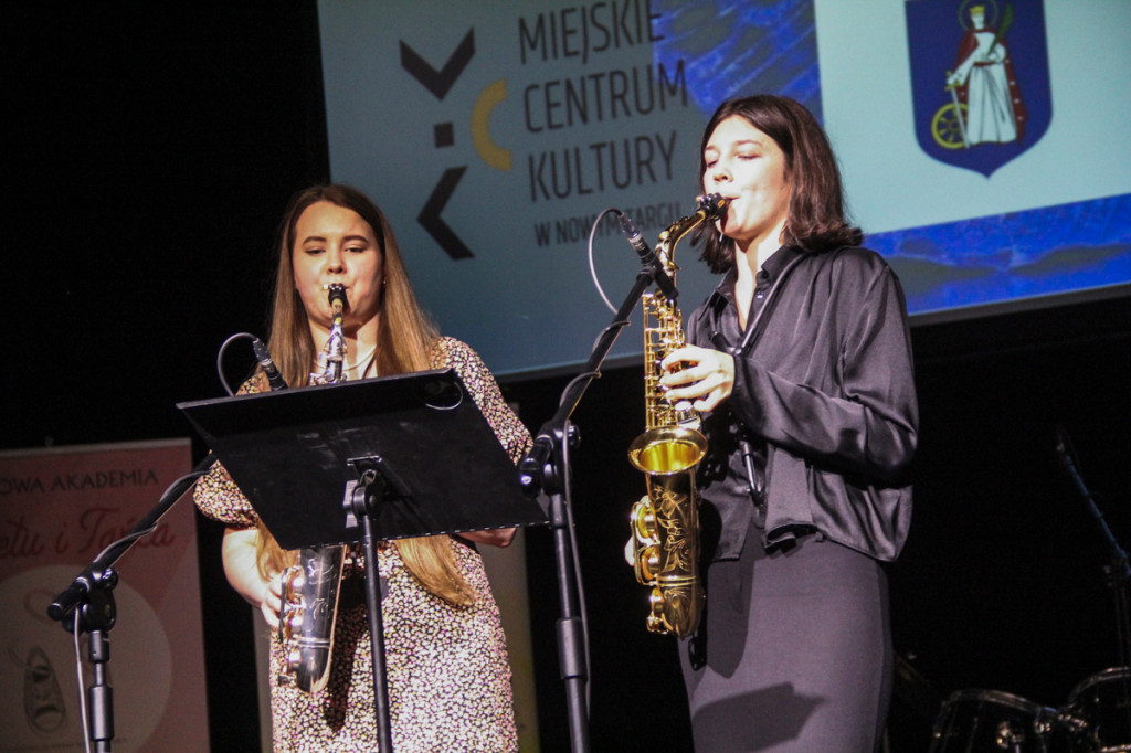 Pola Nadziei i koncert Liceum Goszczyńskiego w MCK-u