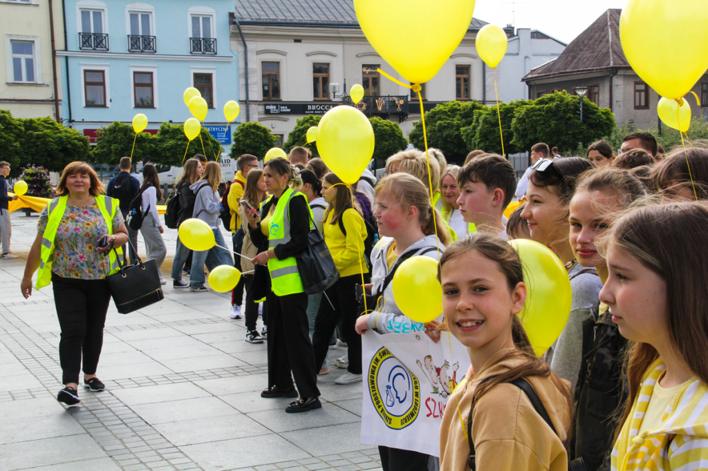 Pola Nadziei i koncert Liceum Goszczyńskiego w MCK-u