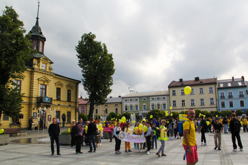 Pola Nadziei i koncert Liceum Goszczyńskiego w MCK-u