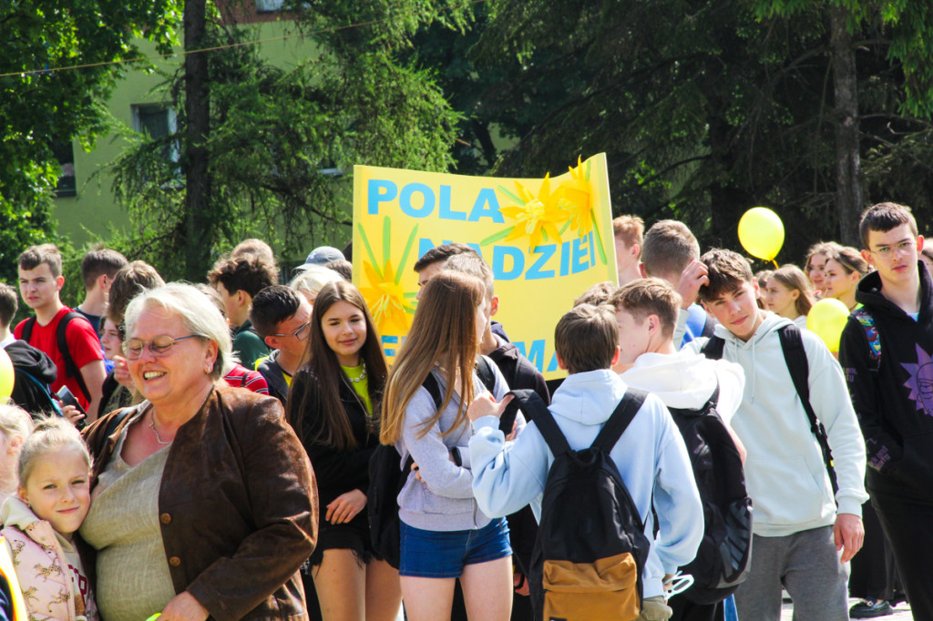 Pola Nadziei i koncert Liceum Goszczyńskiego w MCK-u