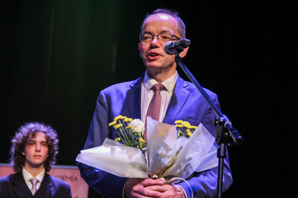 Pola Nadziei i koncert Liceum Goszczyńskiego w MCK-u