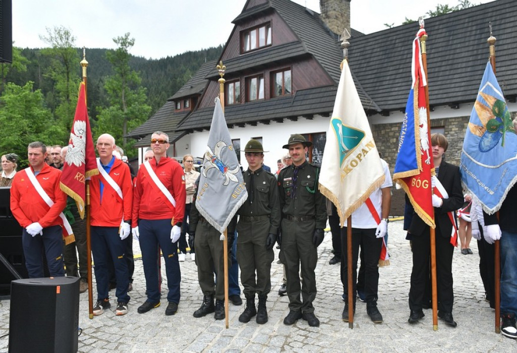 Pomnik Kurierów Tatrzańskich w Kuźnicach