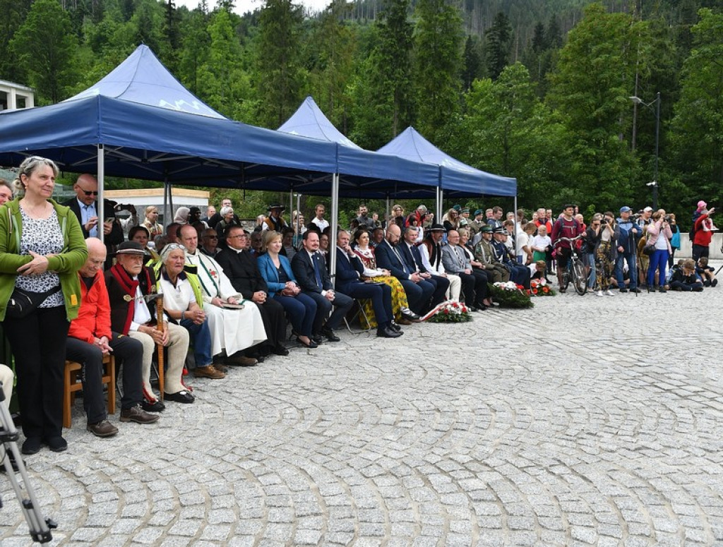 Pomnik Kurierów Tatrzańskich w Kuźnicach