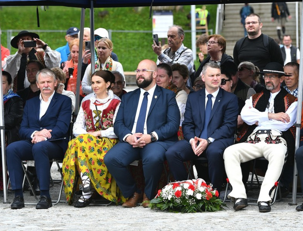 Pomnik Kurierów Tatrzańskich w Kuźnicach