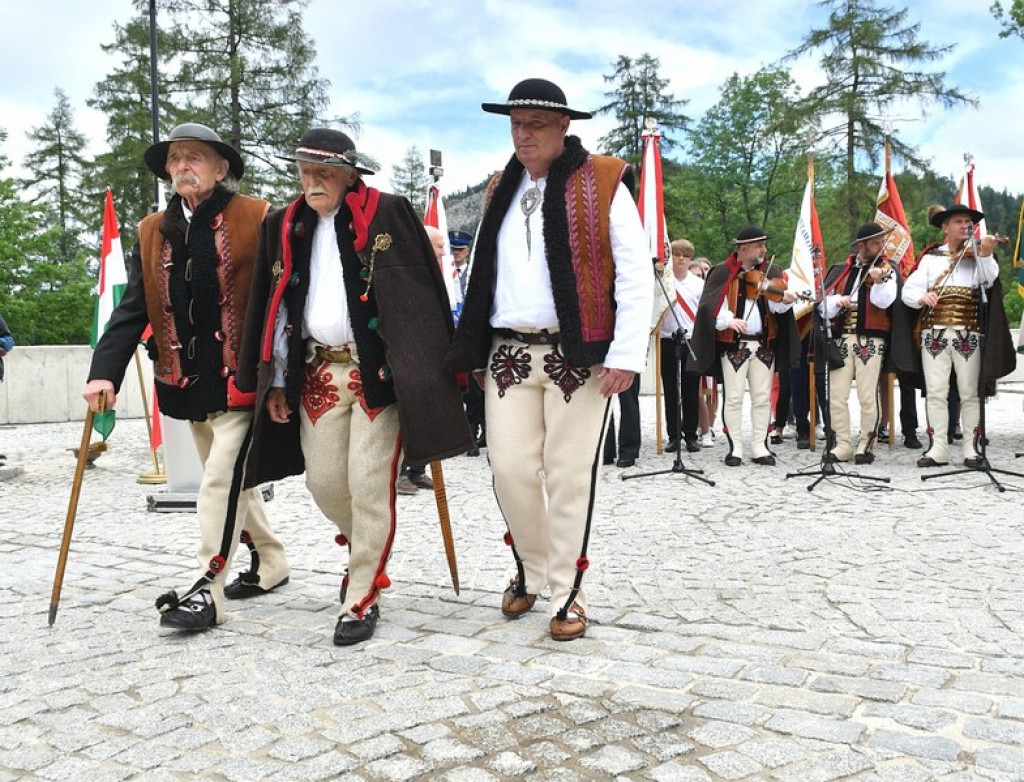Pomnik Kurierów Tatrzańskich w Kuźnicach
