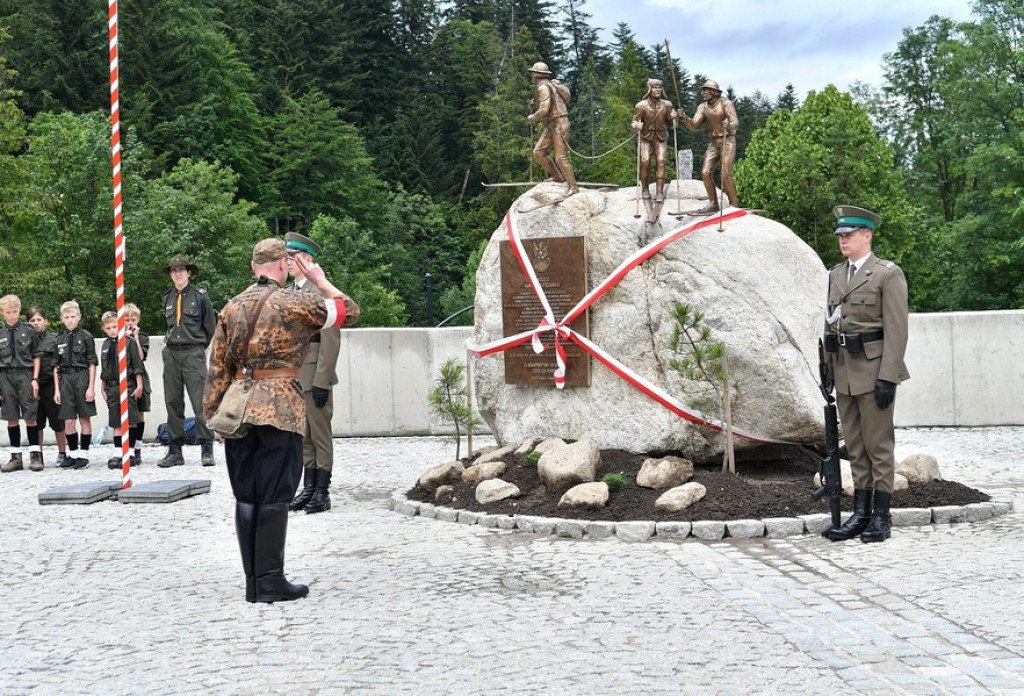 Pomnik Kurierów Tatrzańskich w Kuźnicach