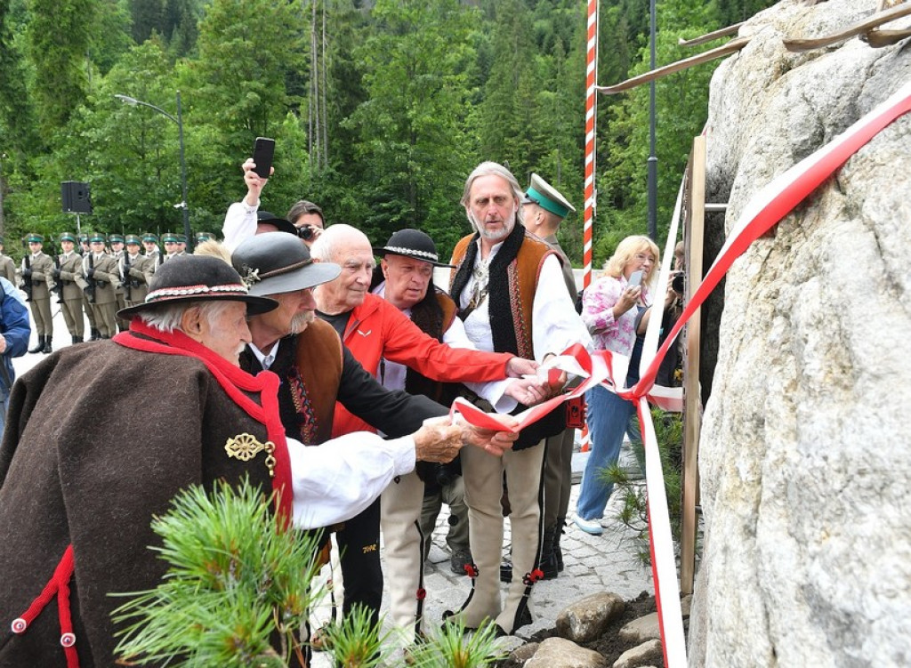 Pomnik Kurierów Tatrzańskich w Kuźnicach