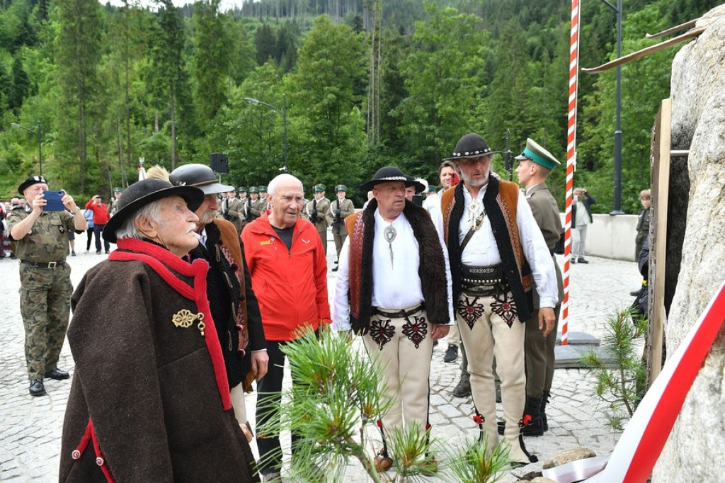 Pomnik Kurierów Tatrzańskich w Kuźnicach