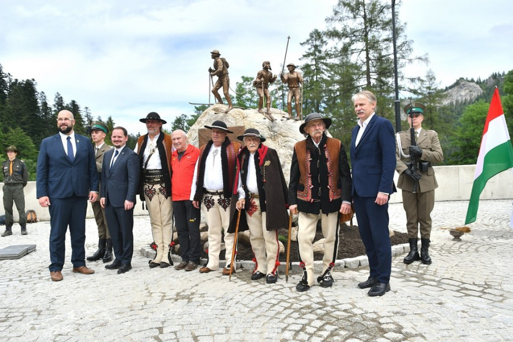 Pomnik Kurierów Tatrzańskich w Kuźnicach