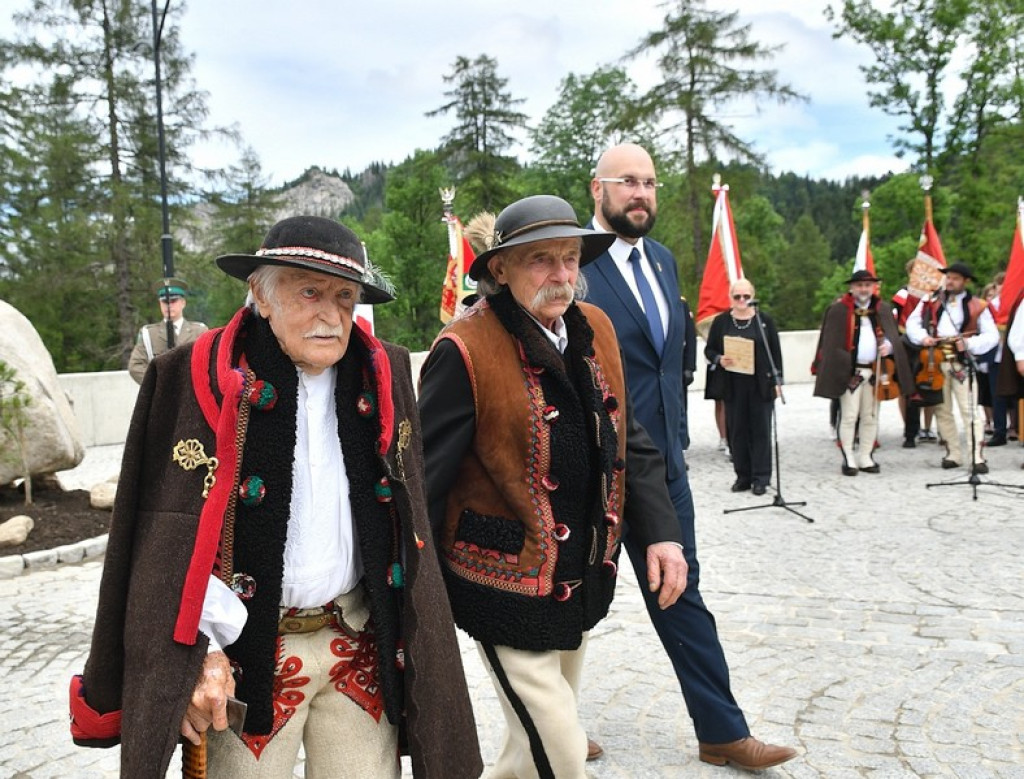 Pomnik Kurierów Tatrzańskich w Kuźnicach