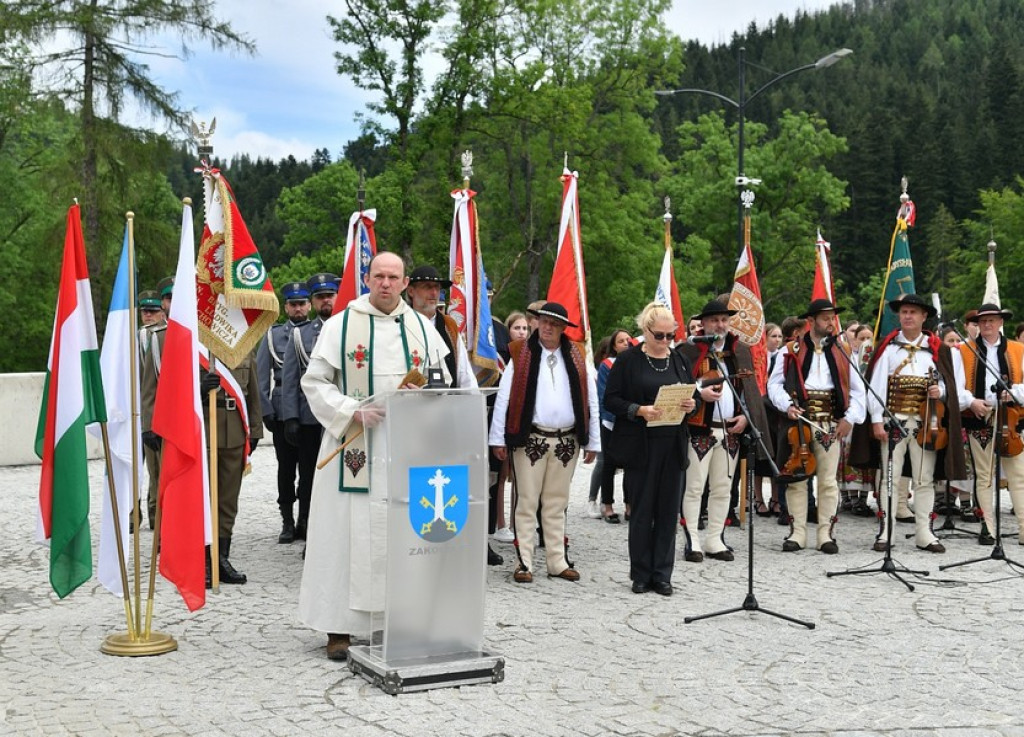 Pomnik Kurierów Tatrzańskich w Kuźnicach