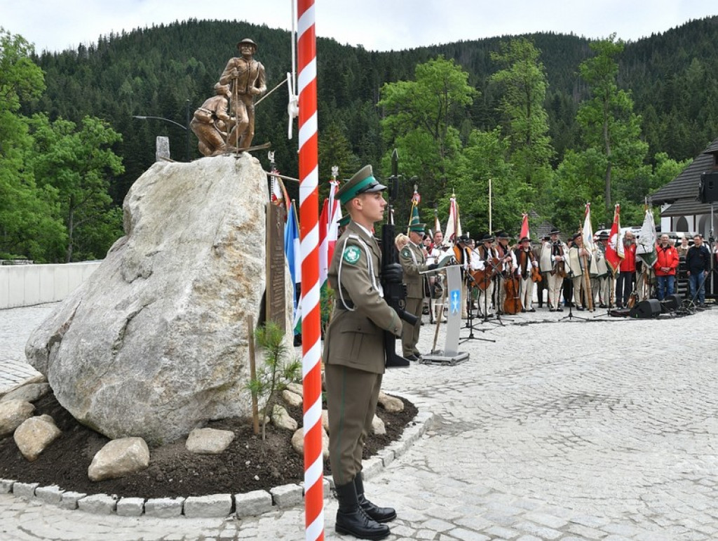 Pomnik Kurierów Tatrzańskich w Kuźnicach