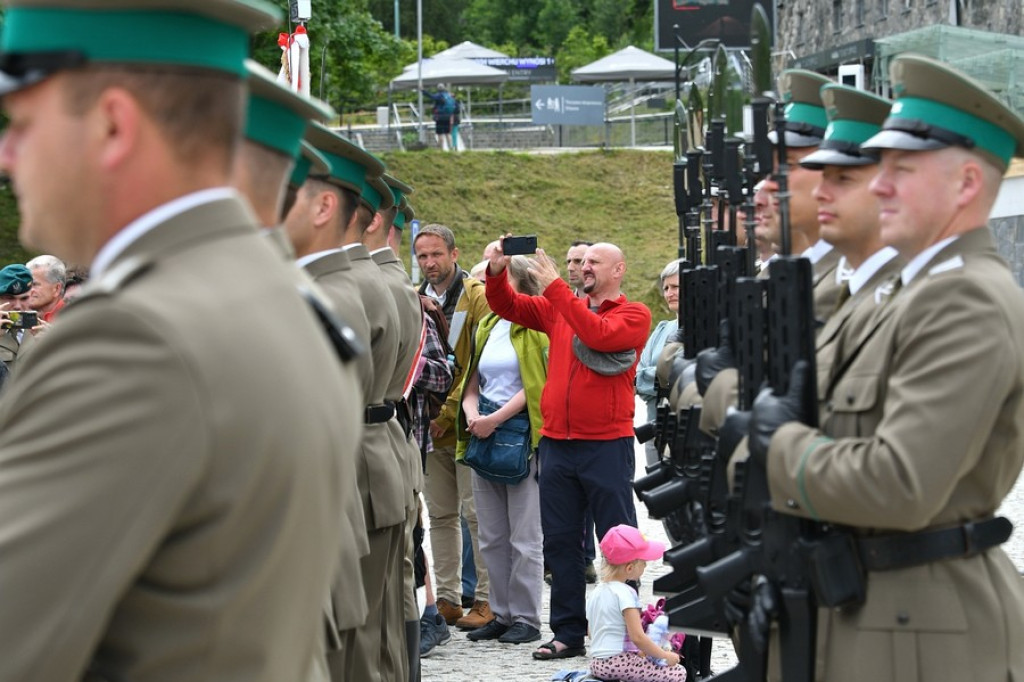 Pomnik Kurierów Tatrzańskich w Kuźnicach
