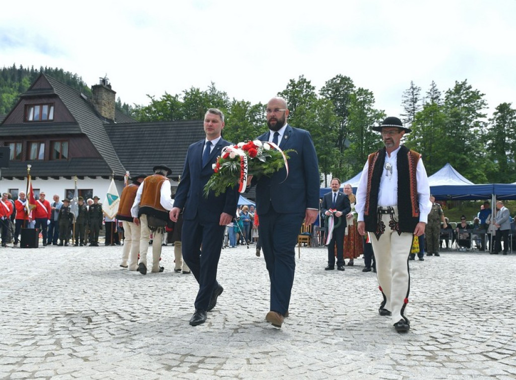 Pomnik Kurierów Tatrzańskich w Kuźnicach