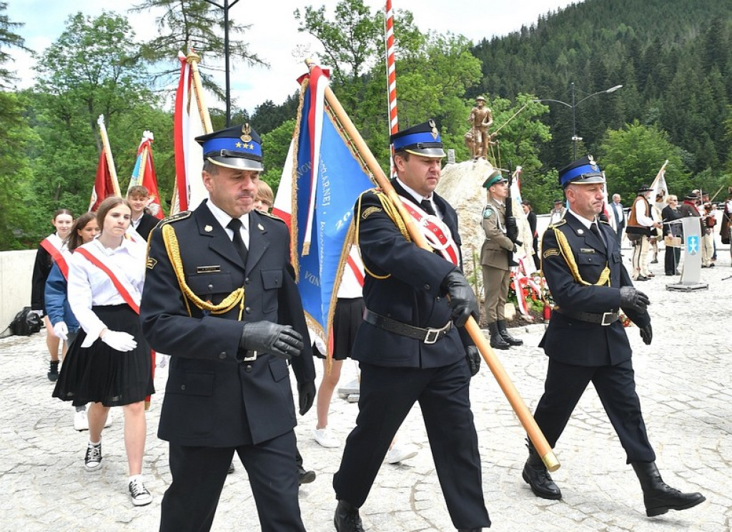 Pomnik Kurierów Tatrzańskich w Kuźnicach