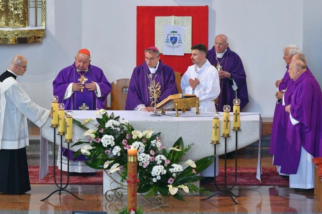 Ostatnia droga księdza Stanisława Szyszki