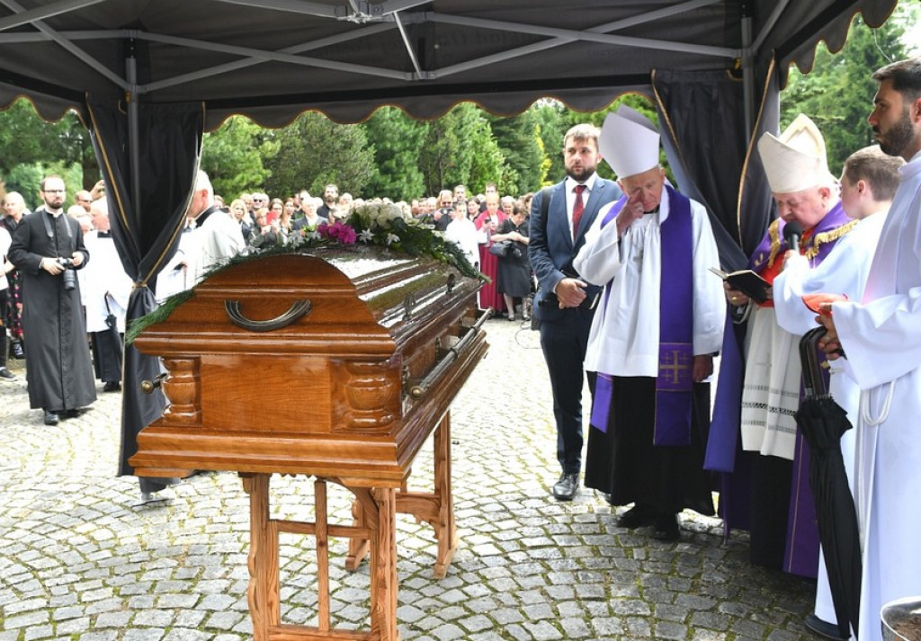 Ostatnia droga księdza Stanisława Szyszki