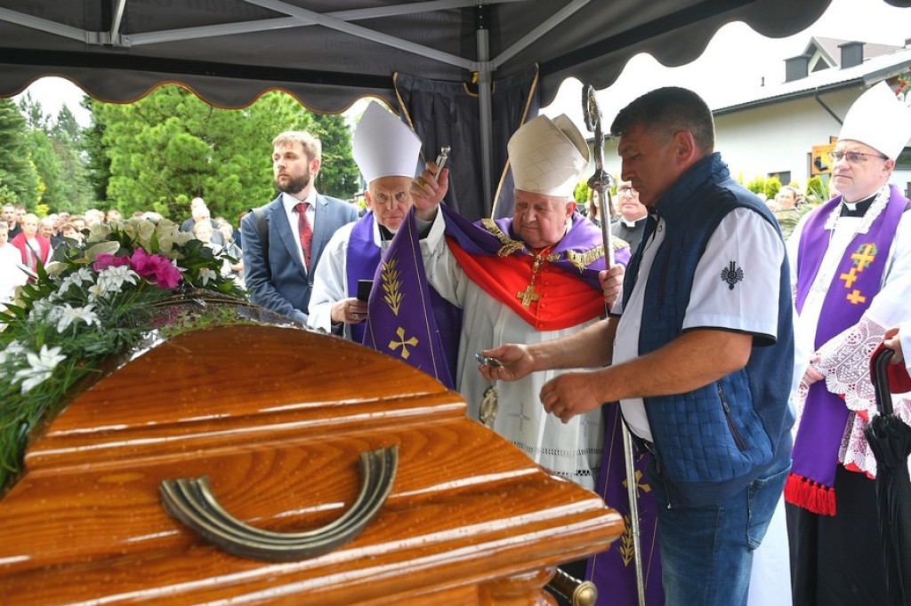 Ostatnia droga księdza Stanisława Szyszki