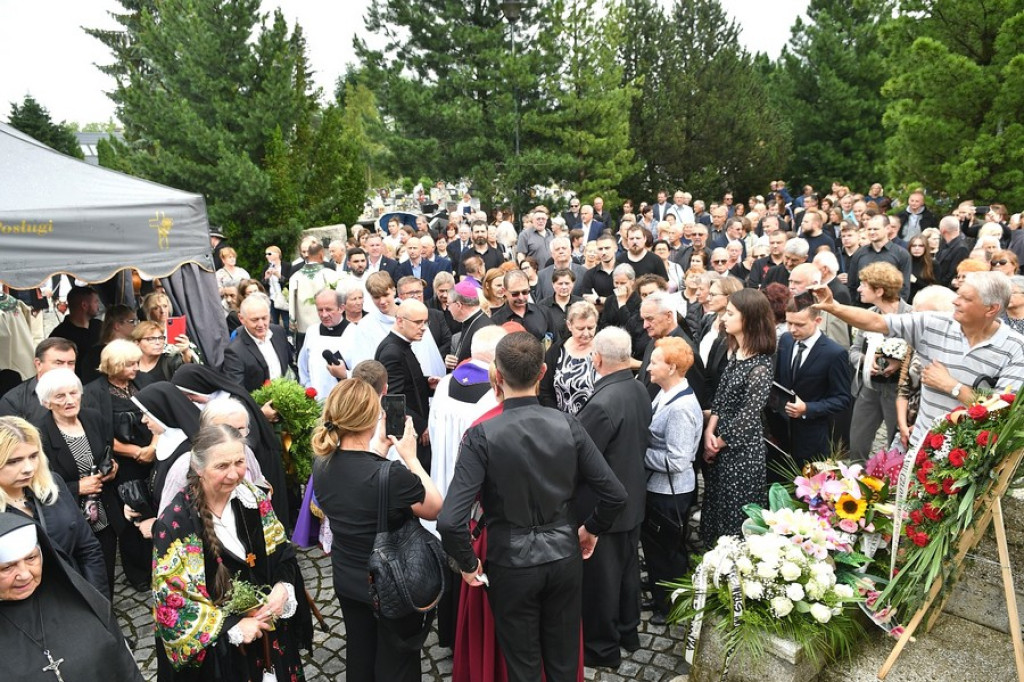 Ostatnia droga księdza Stanisława Szyszki
