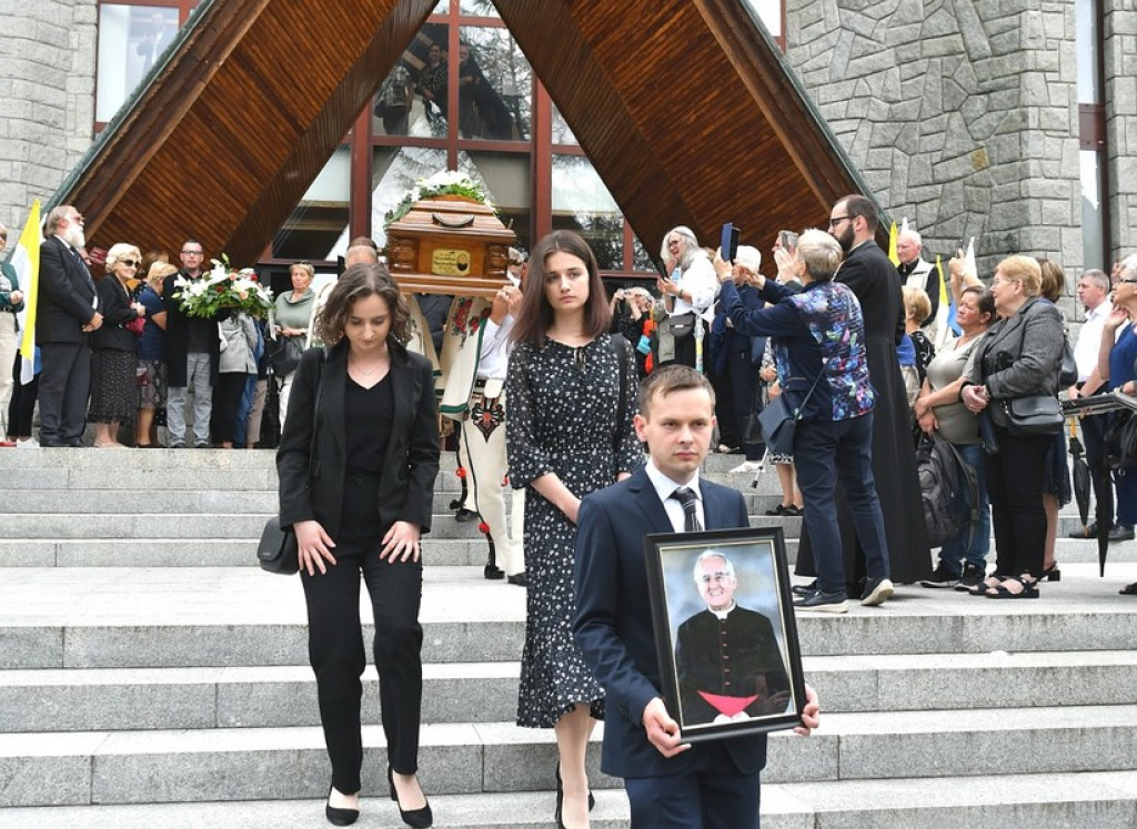 Ostatnia droga księdza Stanisława Szyszki