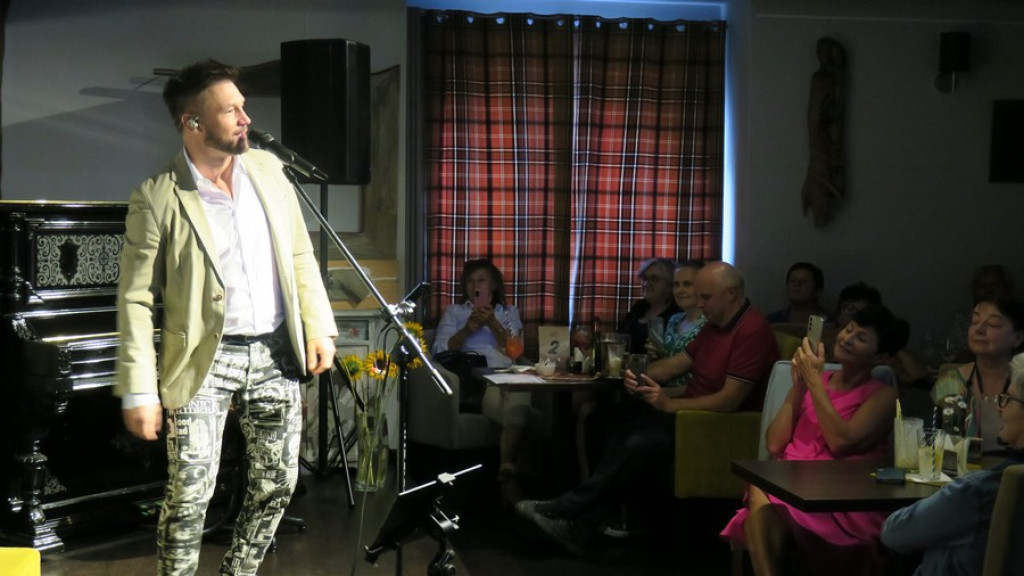 Grzegorz Wilk i Piosenki Mistrzów