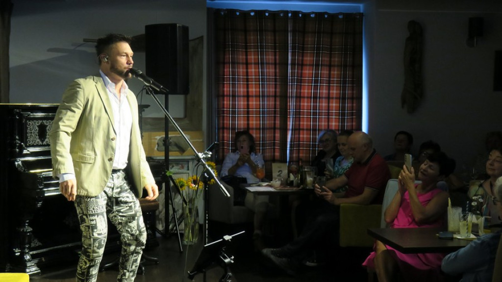 Grzegorz Wilk i Piosenki Mistrzów