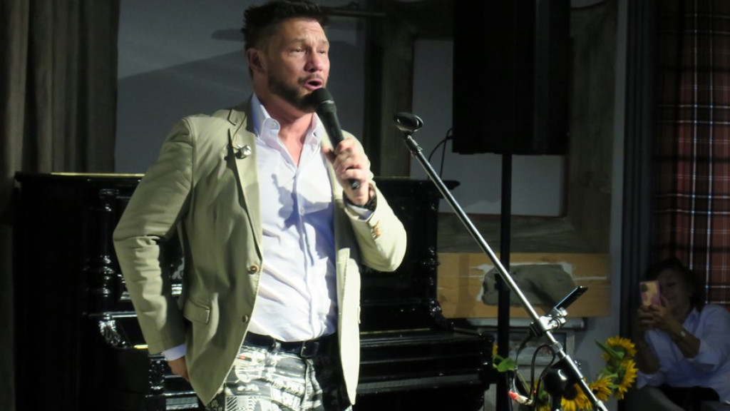 Grzegorz Wilk i Piosenki Mistrzów