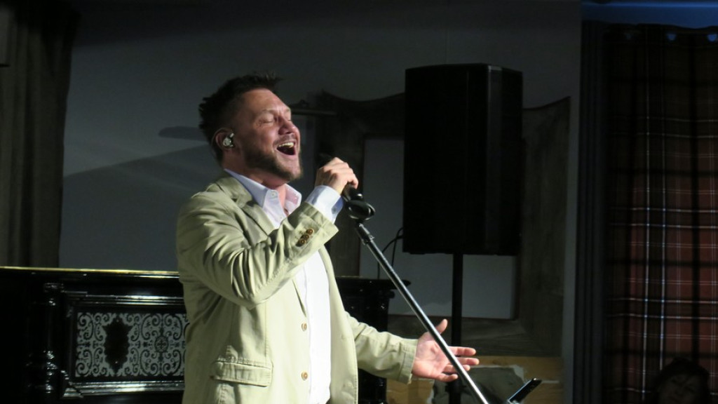 Grzegorz Wilk i Piosenki Mistrzów