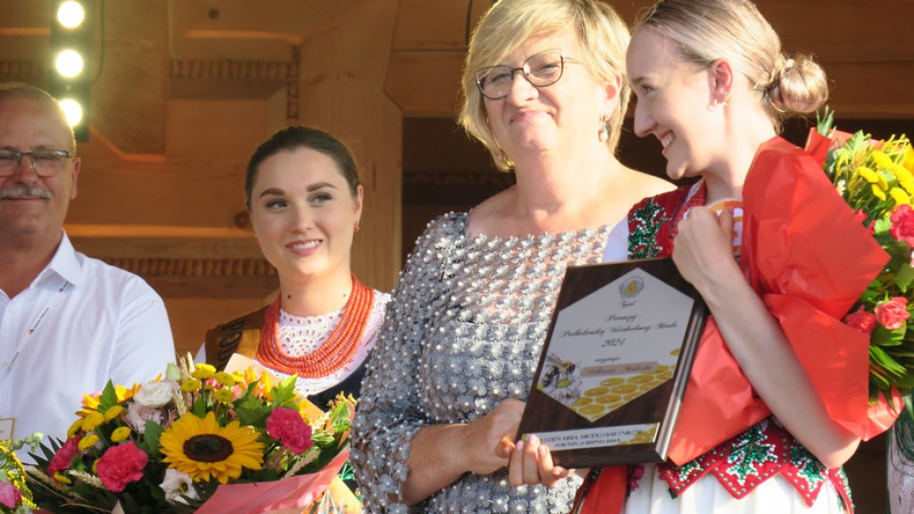 Joanna Franosz Podhalańską Królową Miodu 2024
