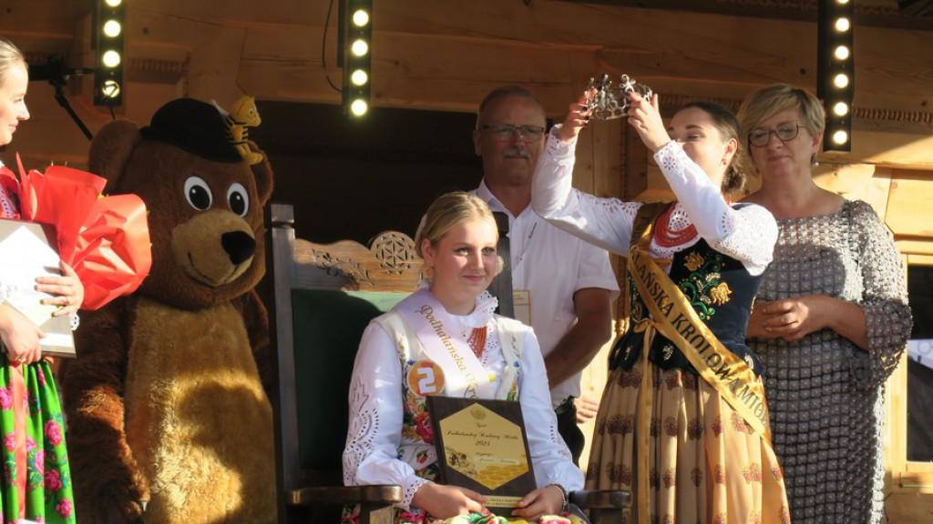 Joanna Franosz Podhalańską Królową Miodu 2024