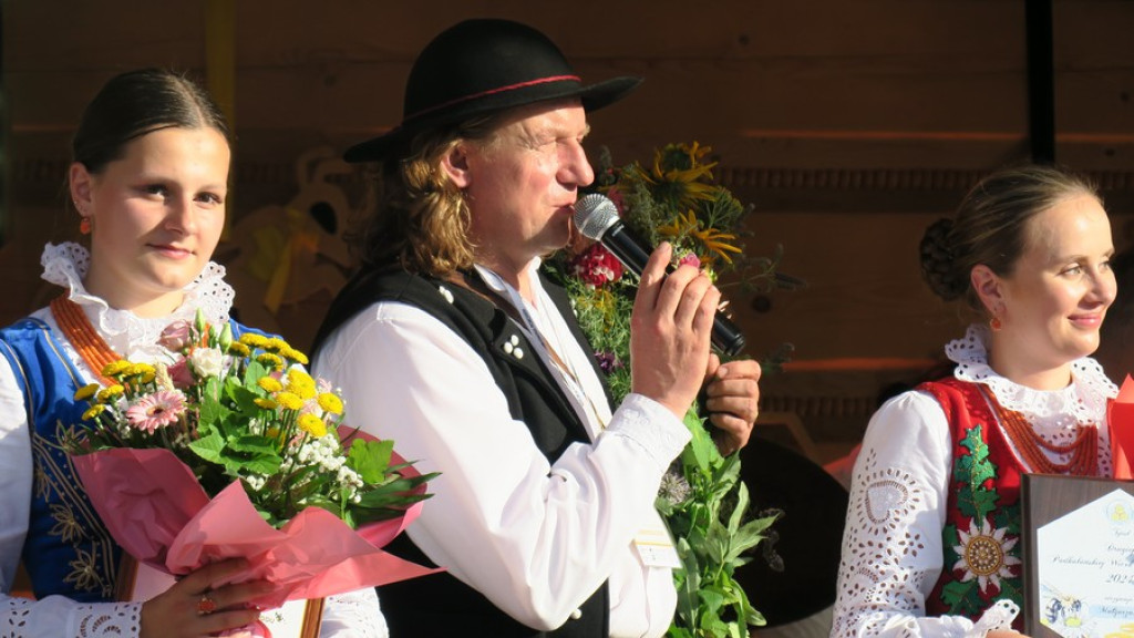 Joanna Franosz Podhalańską Królową Miodu 2024