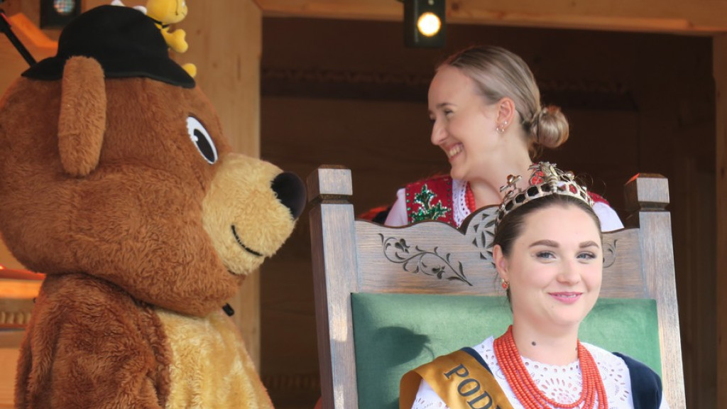 Joanna Franosz Podhalańską Królową Miodu 2024