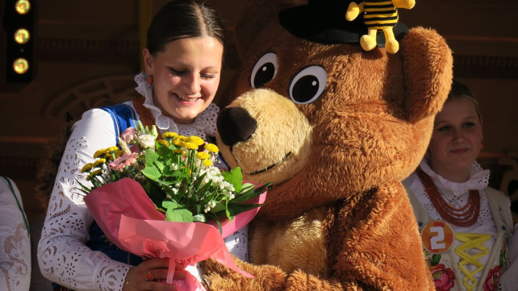 Joanna Franosz Podhalańską Królową Miodu 2024