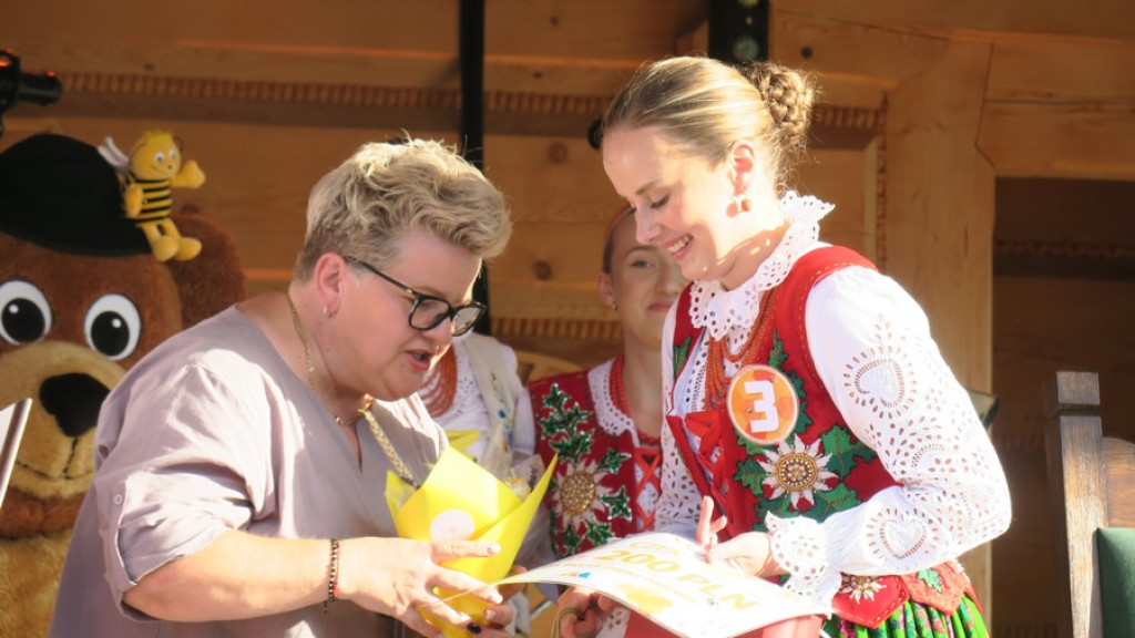 Joanna Franosz Podhalańską Królową Miodu 2024