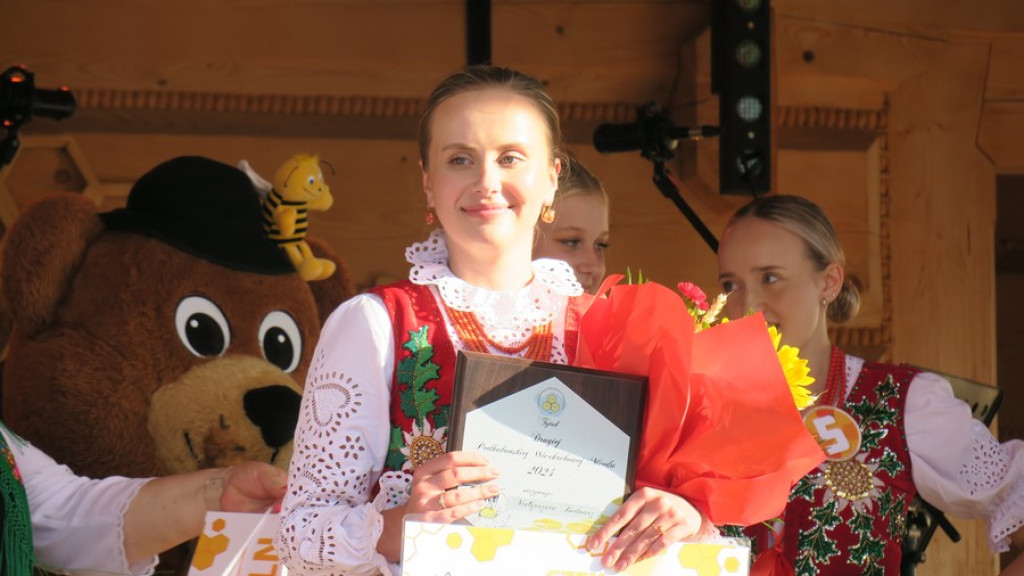 Joanna Franosz Podhalańską Królową Miodu 2024