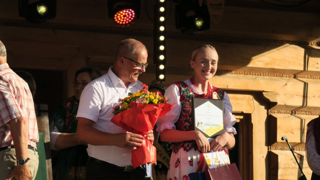 Joanna Franosz Podhalańską Królową Miodu 2024
