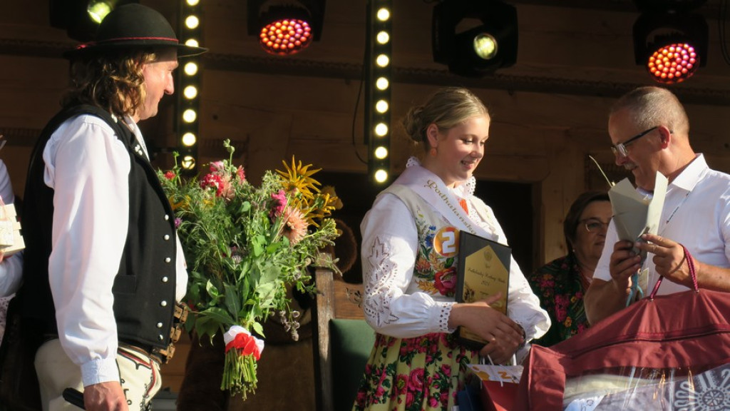 Joanna Franosz Podhalańską Królową Miodu 2024