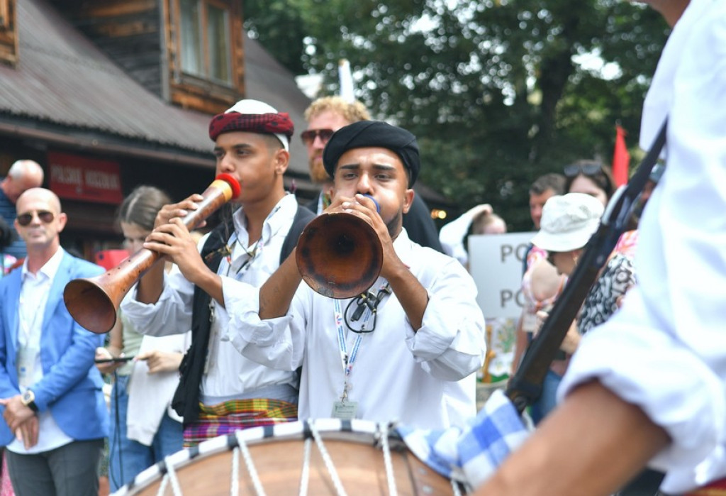 Festiwalowy korowód na Krupówkach