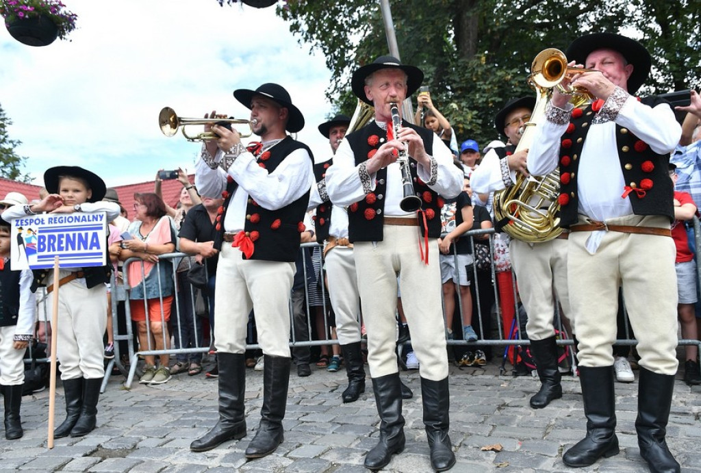 Festiwalowy korowód na Krupówkach
