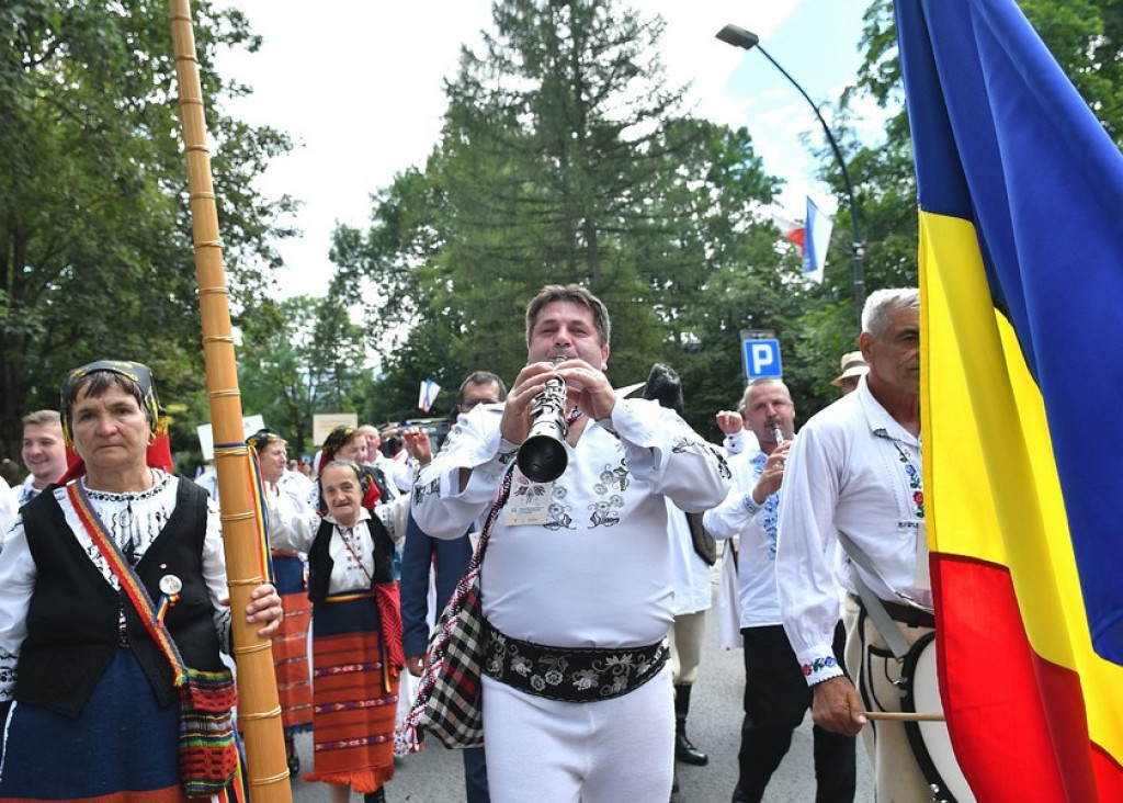 Festiwalowy korowód na Krupówkach
