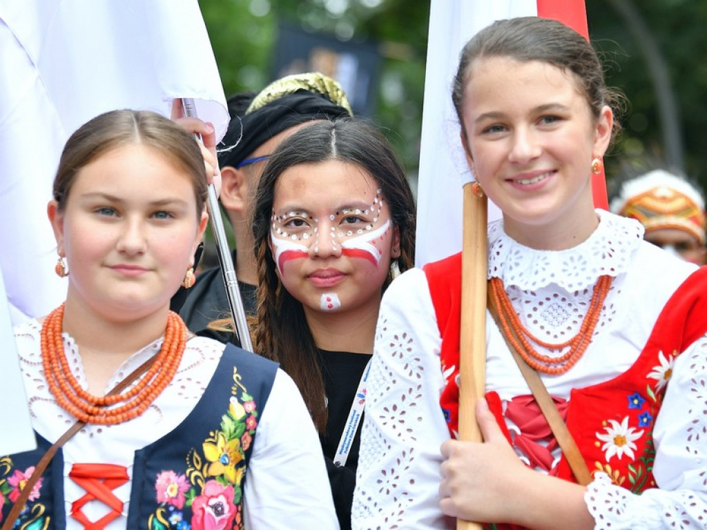 Festiwalowy korowód na Krupówkach