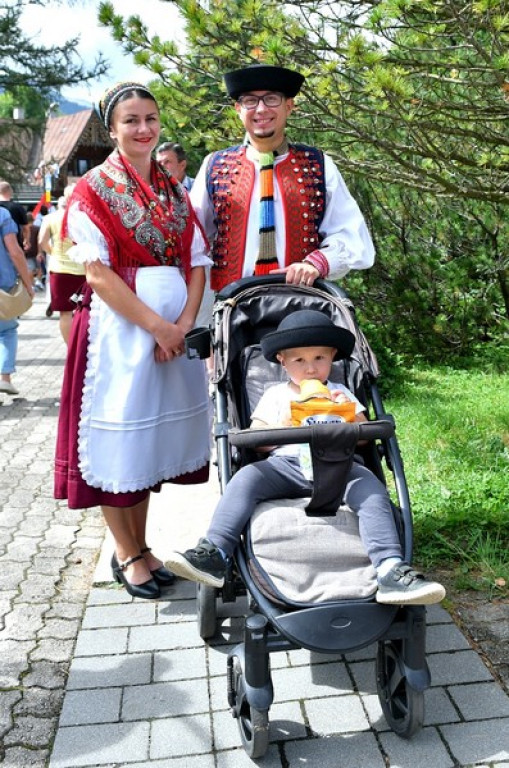 Festiwalowy korowód na Krupówkach