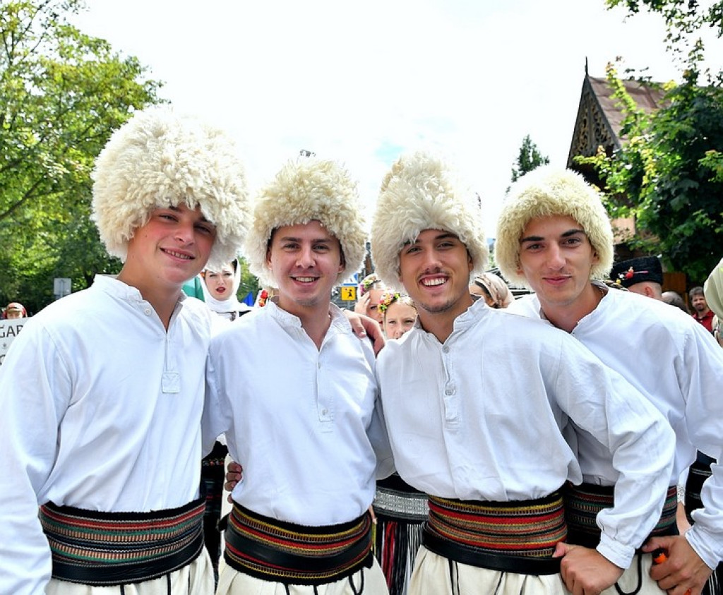 Festiwalowy korowód na Krupówkach