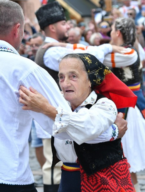 Festiwalowy korowód na Krupówkach
