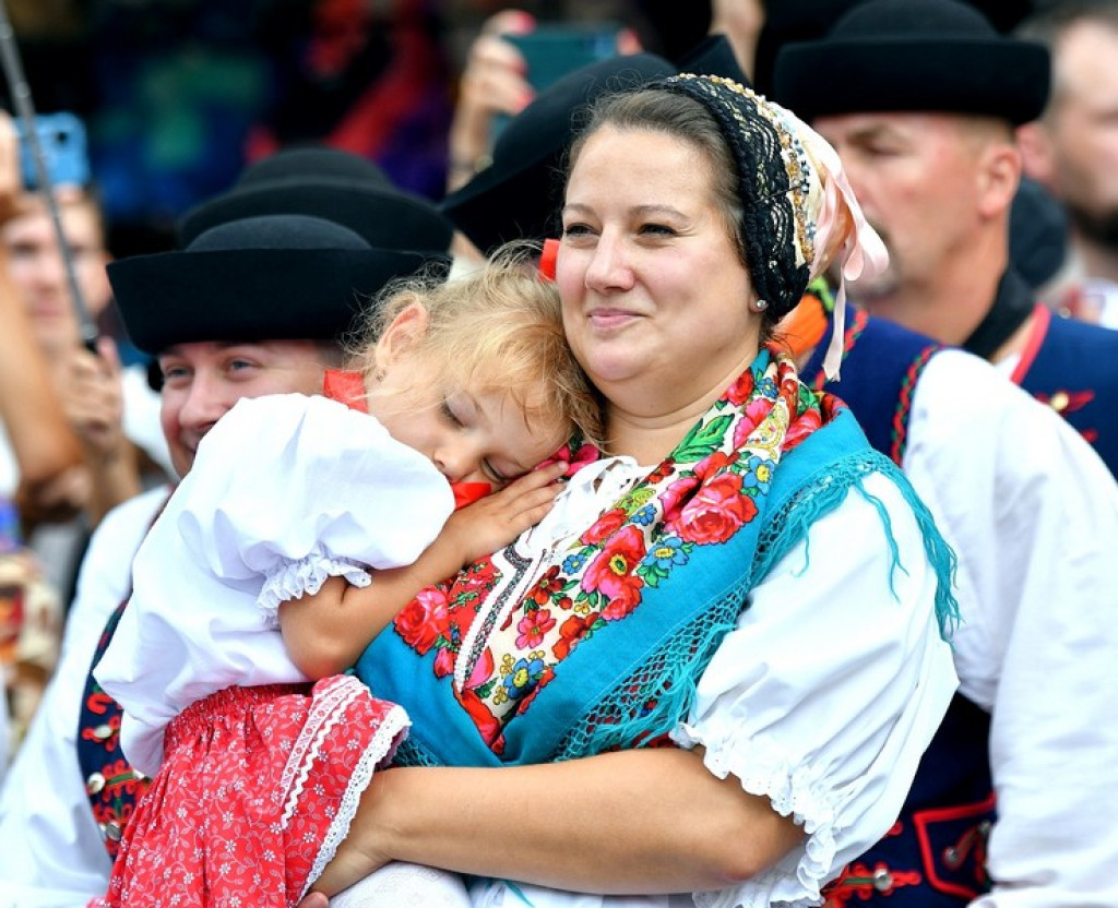 Festiwalowy korowód na Krupówkach
