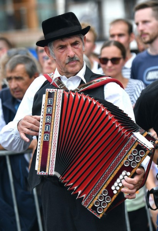 Festiwalowy korowód na Krupówkach